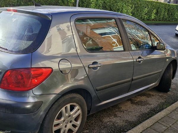 Peugeot 307 Hatchback, Petrol, 2007, Grey