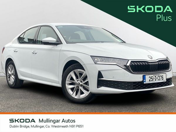 Skoda Octavia Saloon, Diesel, 2025, White