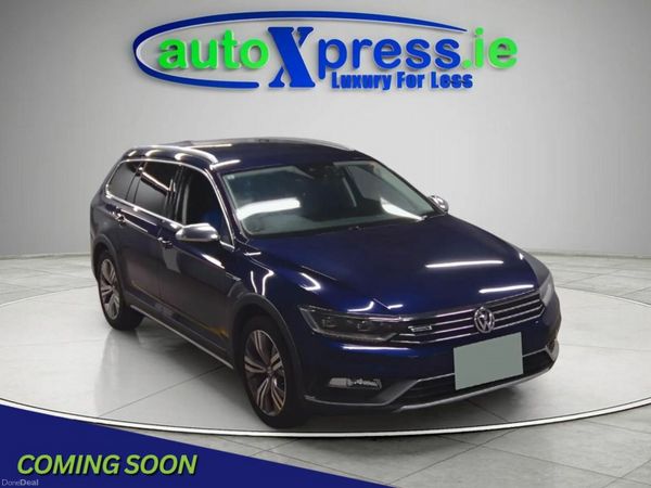 Volkswagen Passat Estate, Petrol, 2019, Blue