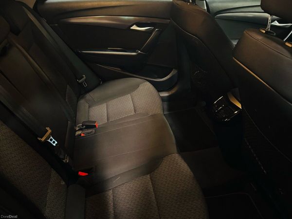 Hyundai i40 Saloon, Diesel, 2015, Black