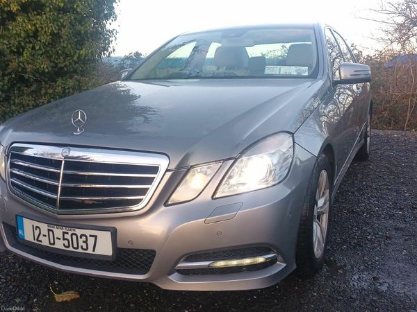 Mercedes-Benz E-Class Saloon, Diesel, 2012, Silver