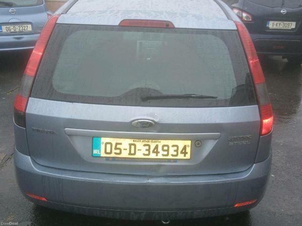 Ford Fiesta Hatchback, Petrol, 2005, Blue