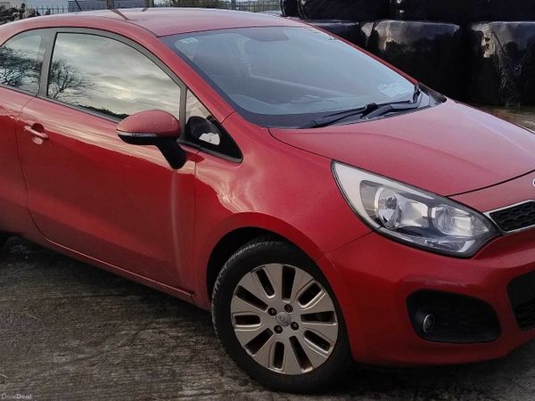 Kia Rio Hatchback, Petrol, 2012, Red