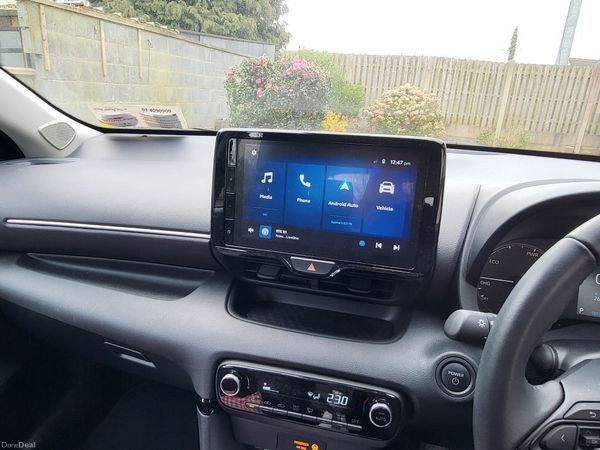 Toyota Yaris Hatchback, Petrol Hybrid, 2024, Grey