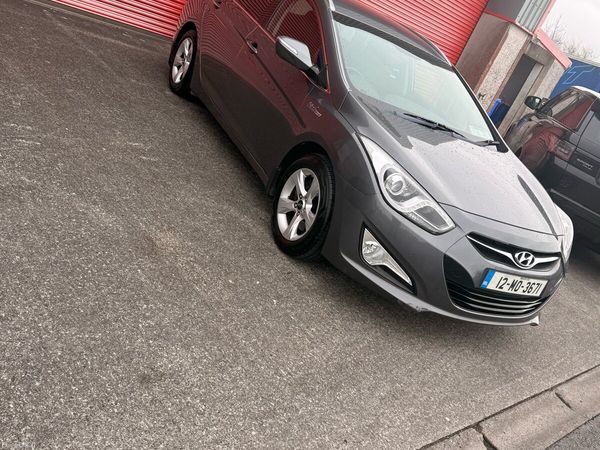 Hyundai i40 Estate, Diesel, 2012, Silver