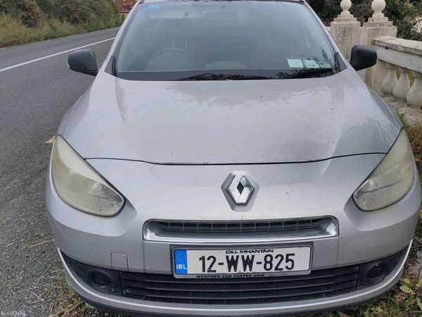Renault Fluence Saloon, Diesel, 2012, Silver