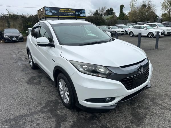 Honda Vezel SUV, Petrol Hybrid, 2014, White