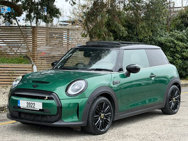Mini Electric Hatchback, Electric, 2022, Green
