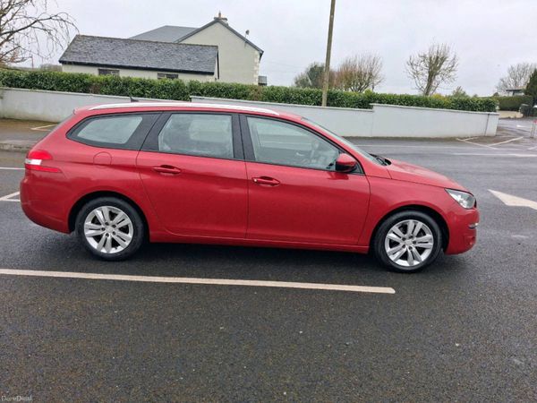 Peugeot 308 Estate, Diesel, 2015, Red