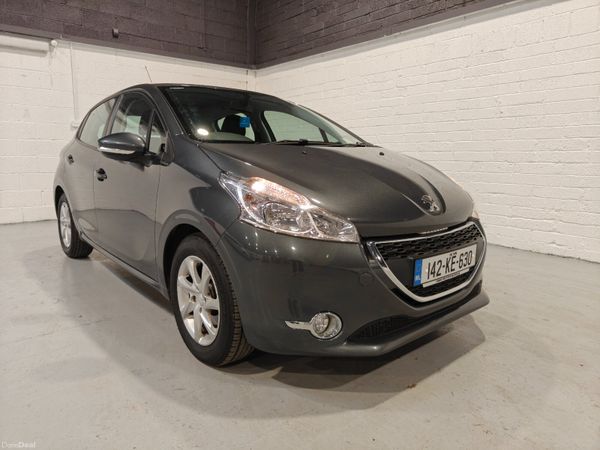 Peugeot 208 Hatchback, Petrol, 2014, Grey