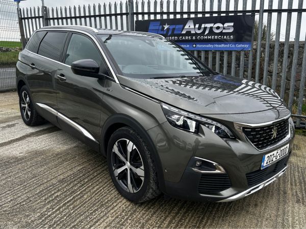 Peugeot 5008 MPV, Diesel, 2020, Green