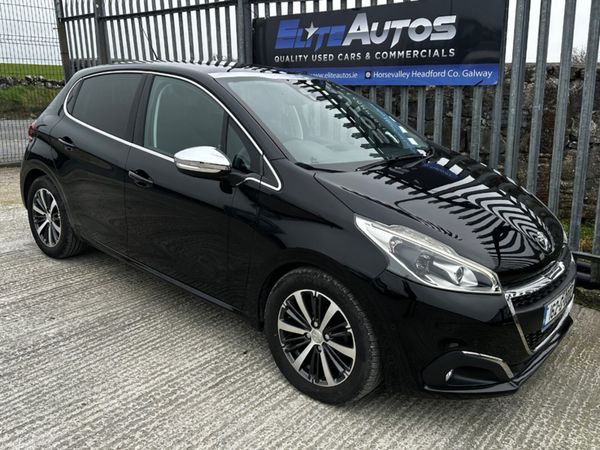 Peugeot 208 Hatchback, Petrol, 2016, Black