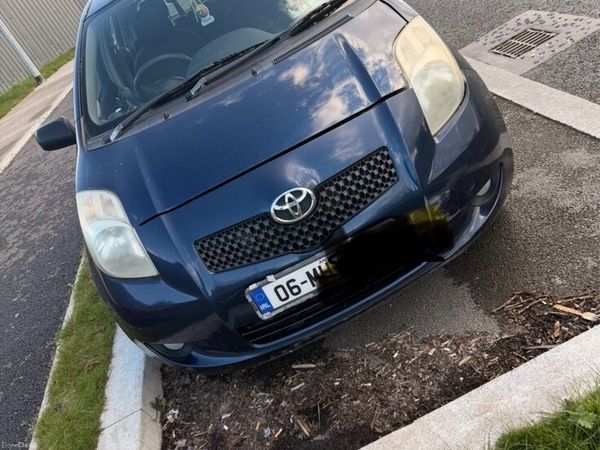 Toyota Yaris Hatchback, Petrol, 2006, Blue