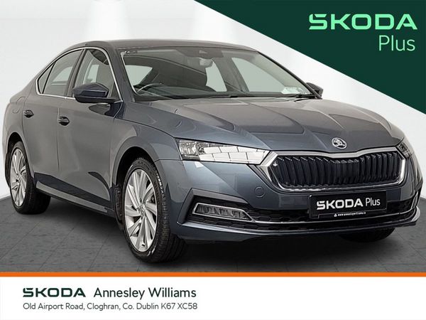 Skoda Octavia Saloon, Petrol Plug-in Hybrid, 2022, Grey