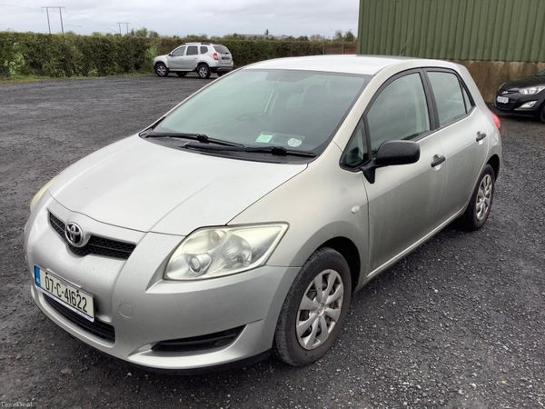 Toyota Auris Hatchback, Petrol, 2007, Silver