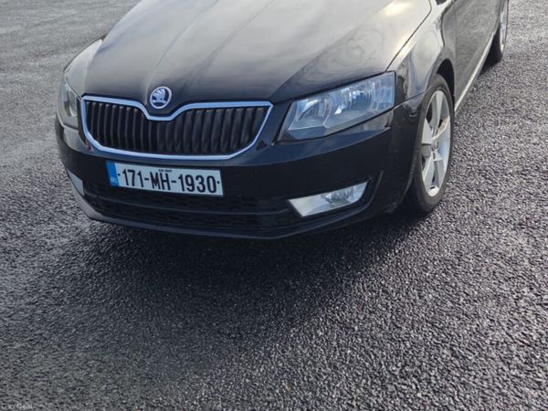 Skoda Octavia Saloon, Diesel, 2017, Black