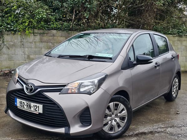 Toyota Yaris Hatchback, Petrol, 2015, Beige