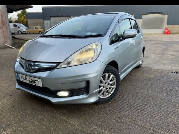 Honda Fit Hatchback, Petrol Hybrid, 2012, Silver