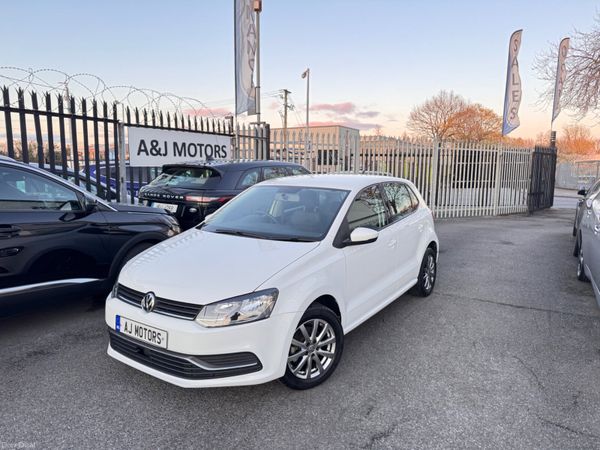 Volkswagen Polo Hatchback, Petrol, 2015, White