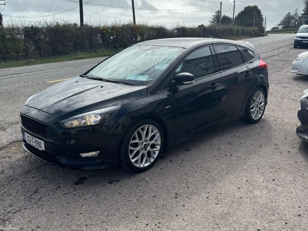 Ford Focus Hatchback, Petrol, 2017, Black