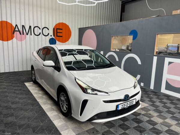 Toyota Prius Estate, Petrol, 2022, White