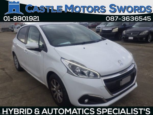 Peugeot 208 Hatchback, Petrol, 2017, White