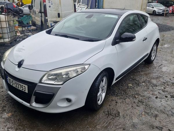 Renault Megane Coupe, Diesel, 2010, White
