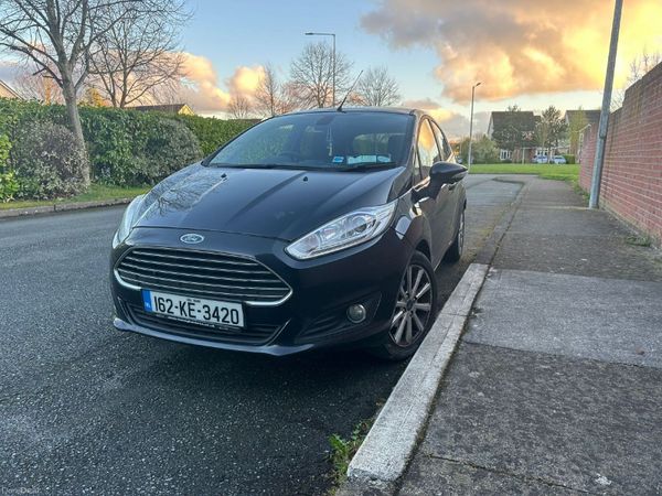Ford Fiesta Hatchback, Petrol, 2016, Black