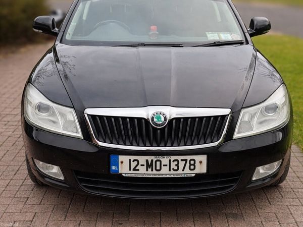 Skoda Octavia Saloon, Diesel, 2012, Black