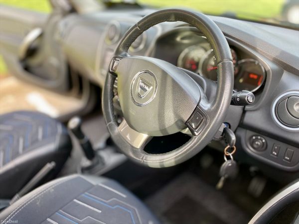 Dacia Sandero Stepway Hatchback, Diesel, 2014, Black