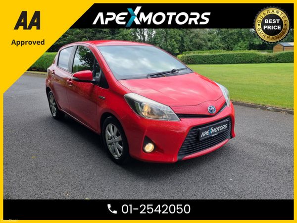 Toyota Yaris Hatchback, Petrol Hybrid, 2014, Red
