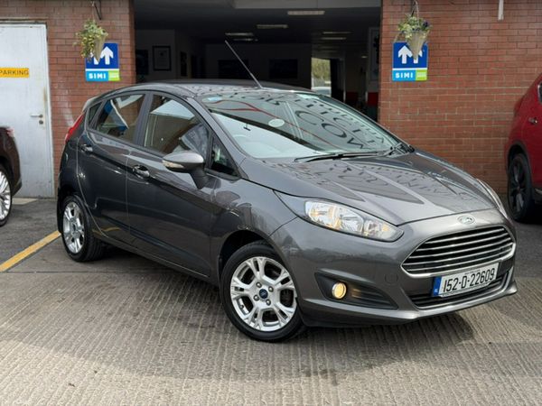 Ford Fiesta Hatchback, Petrol, 2015, Grey