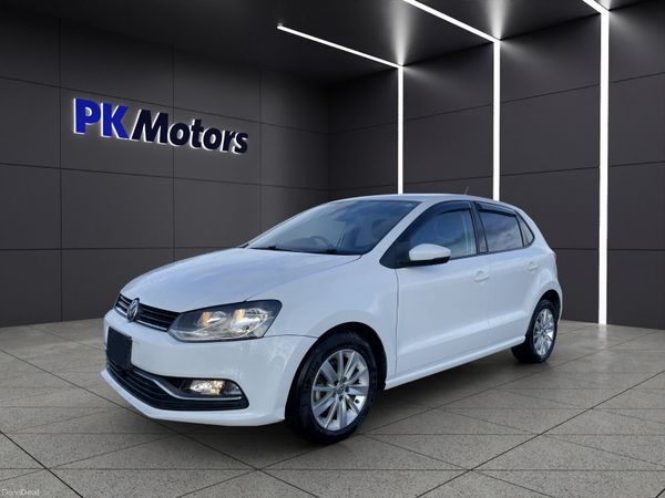 Volkswagen Polo Hatchback, Petrol, 2017, White