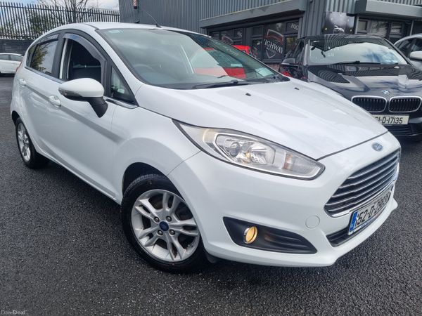 Ford Fiesta Hatchback, Diesel, 2015, White