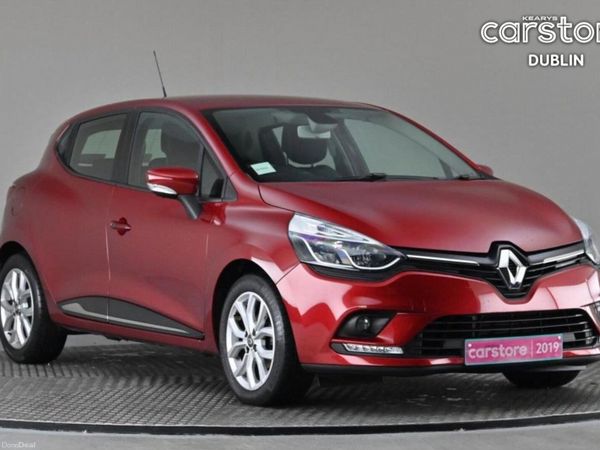 Renault Clio Hatchback, Petrol, 2019, Red