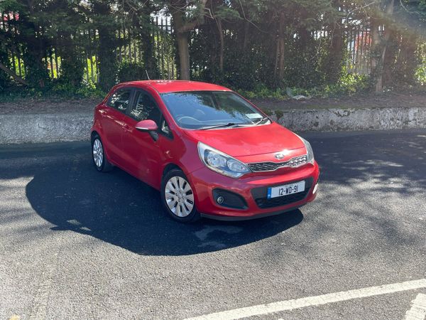 Kia Rio Hatchback, Petrol, 2012, Red