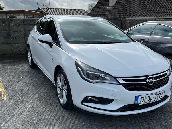 Opel Astra Hatchback, Diesel, 2017, White