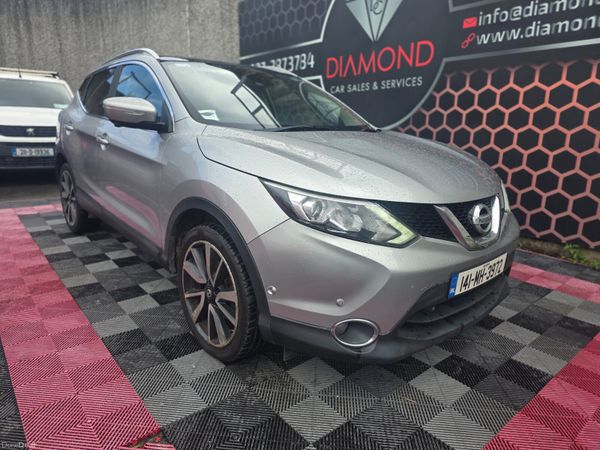 Nissan Qashqai Hatchback, Diesel, 2014, Silver