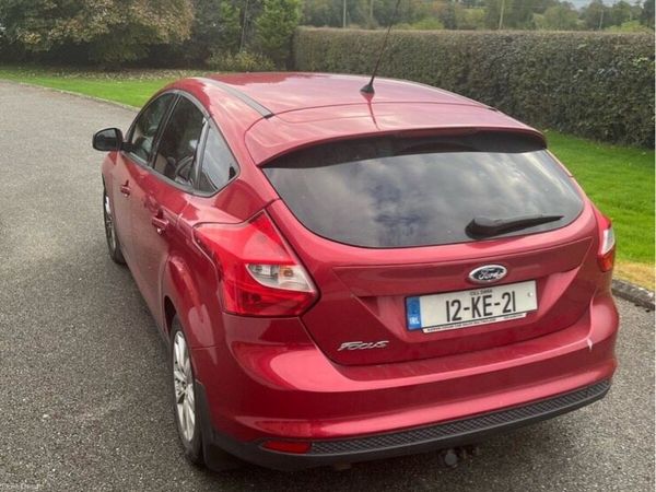 Ford Focus Hatchback, Diesel, 2012, Red