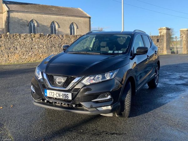 Nissan Qashqai SUV, Diesel, 2017, Black