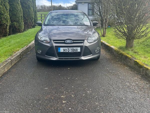 Ford Focus Hatchback, Diesel, 2014, Brown