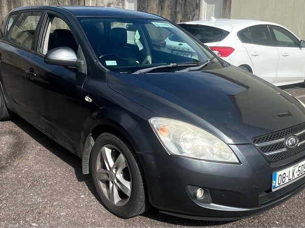 Kia Ceed Hatchback, Diesel, 2008, Grey