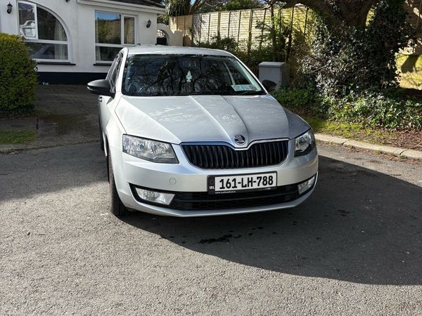 Skoda Octavia Saloon, Diesel, 2016, Silver