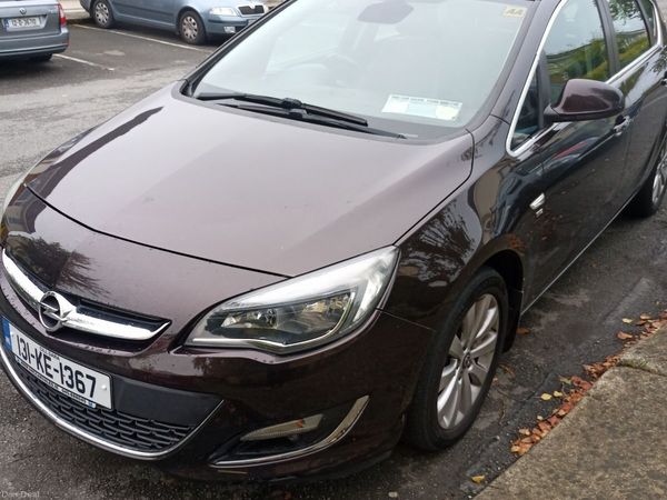 Opel Astra MPV, Diesel, 2013, Brown
