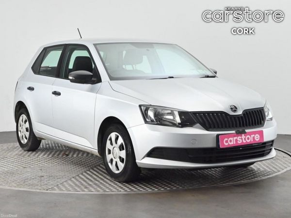 Skoda Fabia Hatchback, Petrol, 2016, Silver