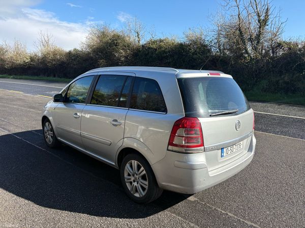 Vauxhall Zafira MPV, Diesel, 2010, Silver