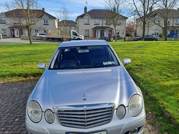 Mercedes-Benz E-Class Saloon, Diesel, 2009, Silver
