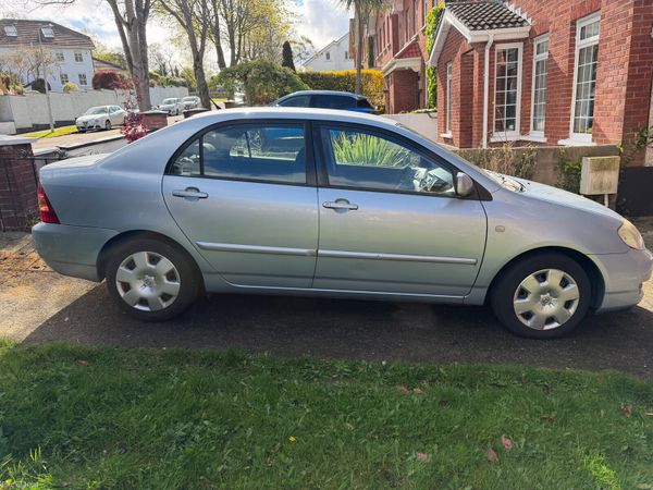 Toyota Corolla Saloon, Petrol, 2006, Blue