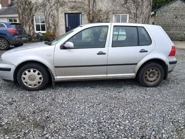 Volkswagen Golf Hatchback, Petrol, 2002, Silver