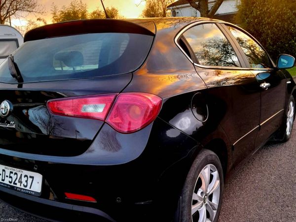 Alfa Romeo Giulietta Hatchback, Diesel, 2011, Black